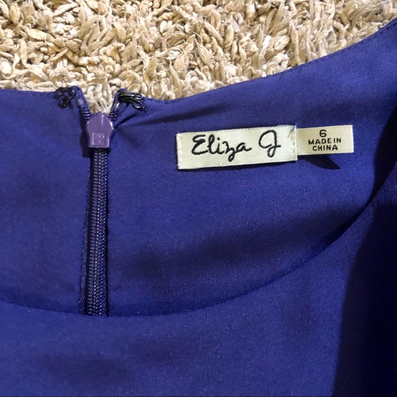 Eliza J Pleated Crepe Belted Lined Dress with Pockets. zip back. Indigo color. - Picture 5 of 8